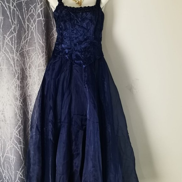 ASPEED dress - Picture 5 of 5